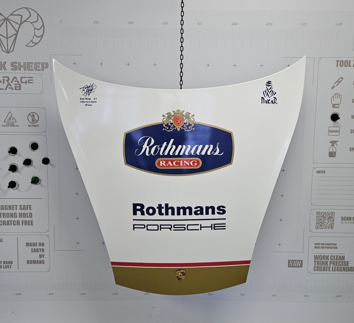 Rothmans Porsche egyedi motorháztető dekoráció